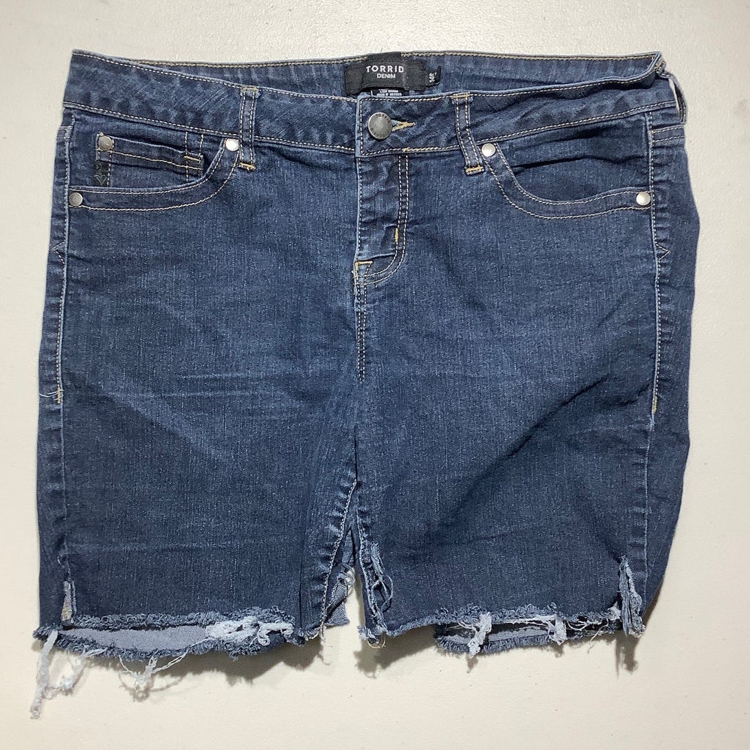 Torrid Women's 14R Dark Blue Distressed Denim Frayed Raw Hem Shorts