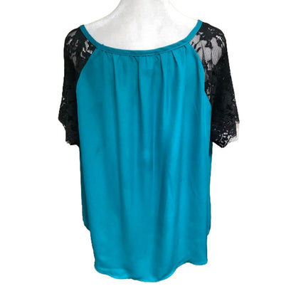 Torrid Top 1 Teal Blue Short Lace Sleeve Boho Elegant Keyhole Neckline Relaxed