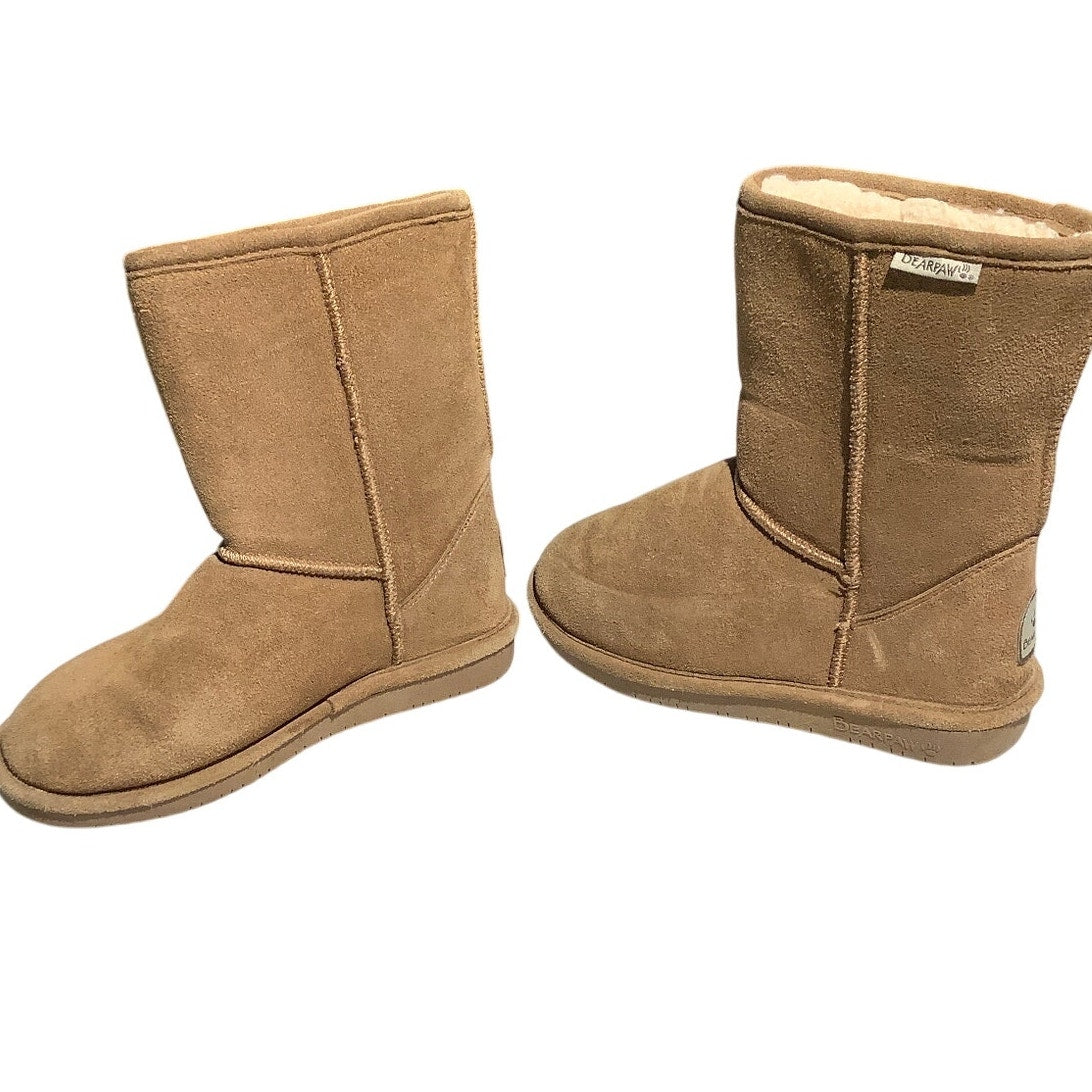 Bearpaw Ella Short Winter Boots Suede Women’s 9 — Cozy, Classic, Cold-Weather