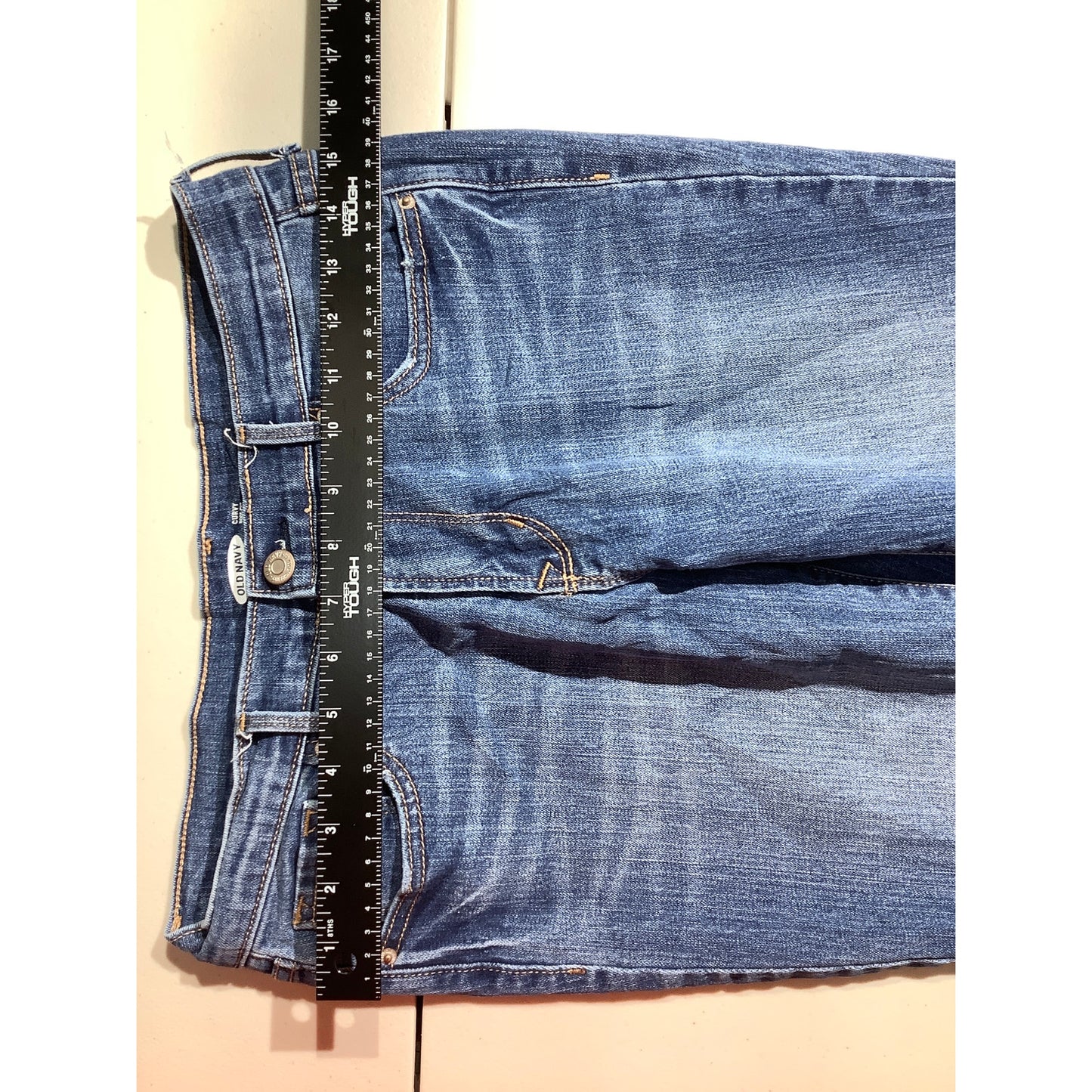 Old Navy Curvy Boot Cut Jeans Women’s Size 4 – Classic, Flattering, Versatile