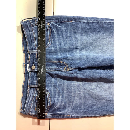 Old Navy Curvy Boot Cut Jeans Women’s Size 4 – Classic, Flattering, Versatile