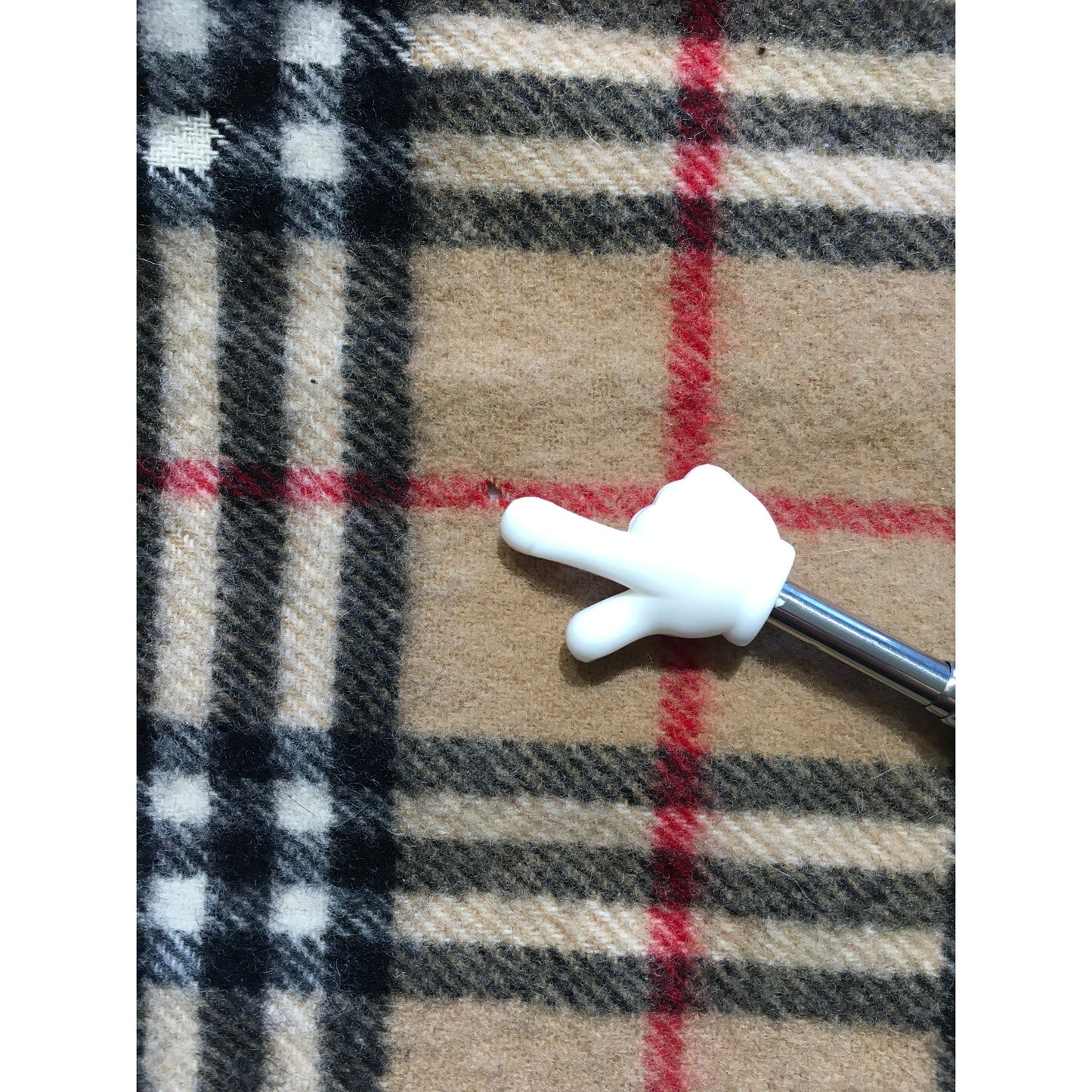 VTG Burberrys Light Brown Plaid Lambswool Scarf - Classic, Timeless, Luxe