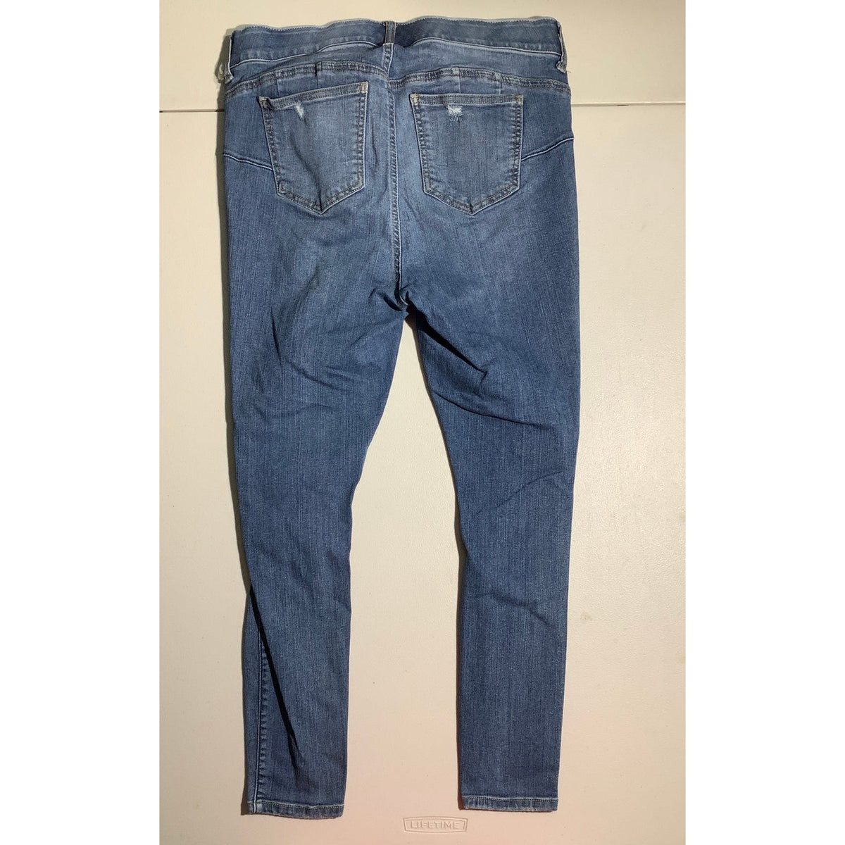 Torrid Women's 12 Short Bombshell Skinny Distressed Blue Jeans