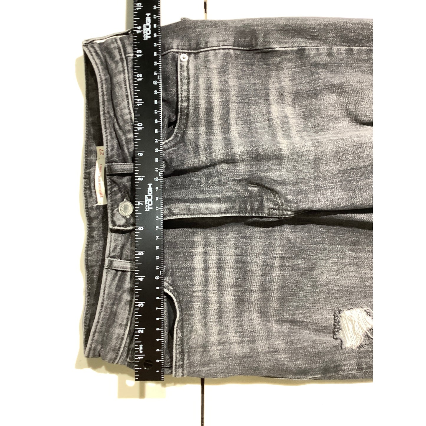 Levi’s 721 High Rise Skinny Jeans Women’s Sz 27 — Distressed, Streetwear, Modern