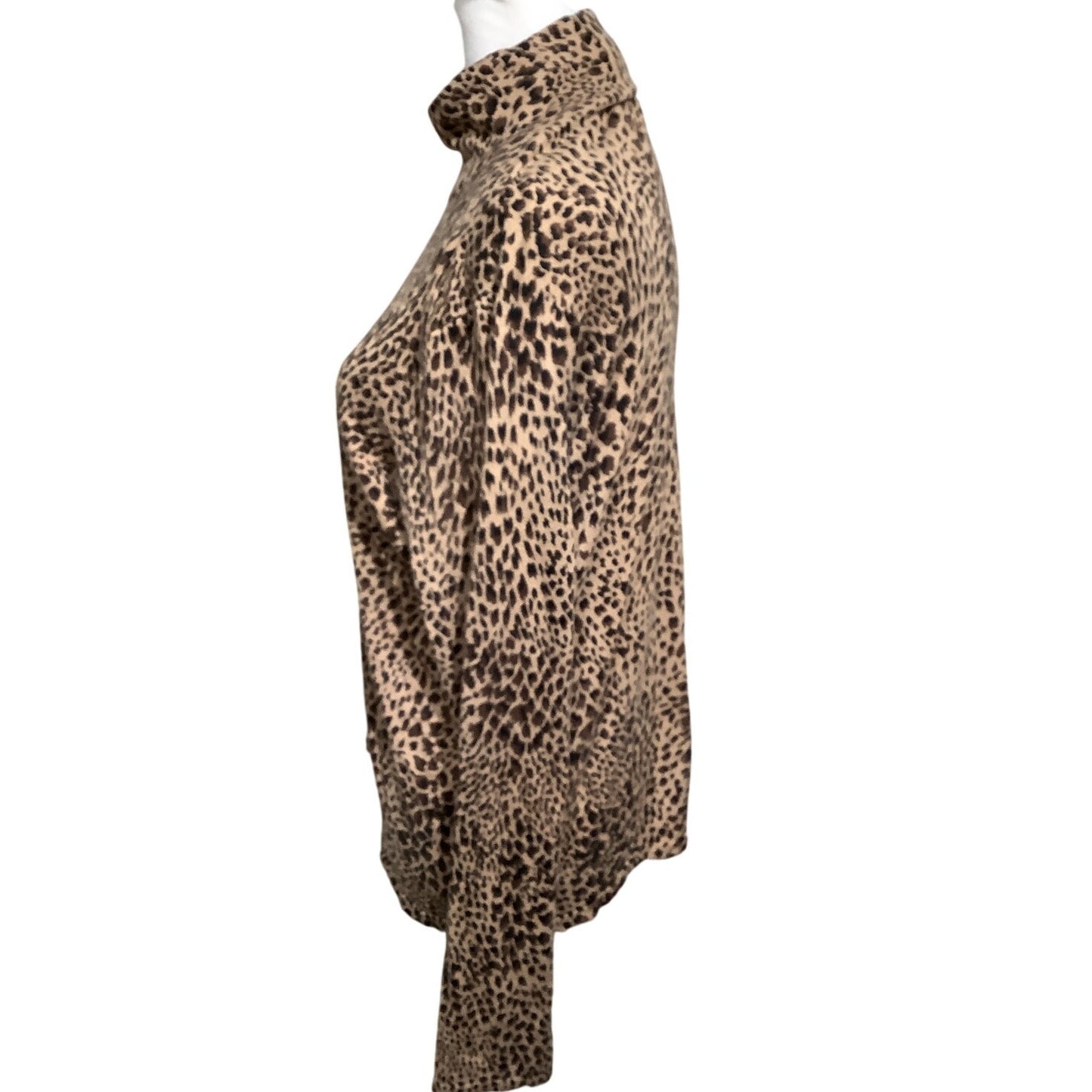 Talbots Women's Vintage XL Cheetah Print Turtleneck – Mobwife, Luxe, Statement