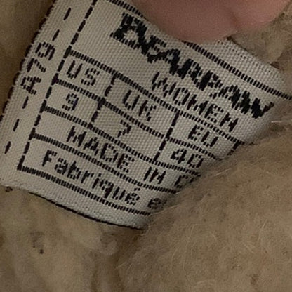 Bearpaw Suede Shearling Boots Tan Women’s 9 — Cozy, Casual, Winter