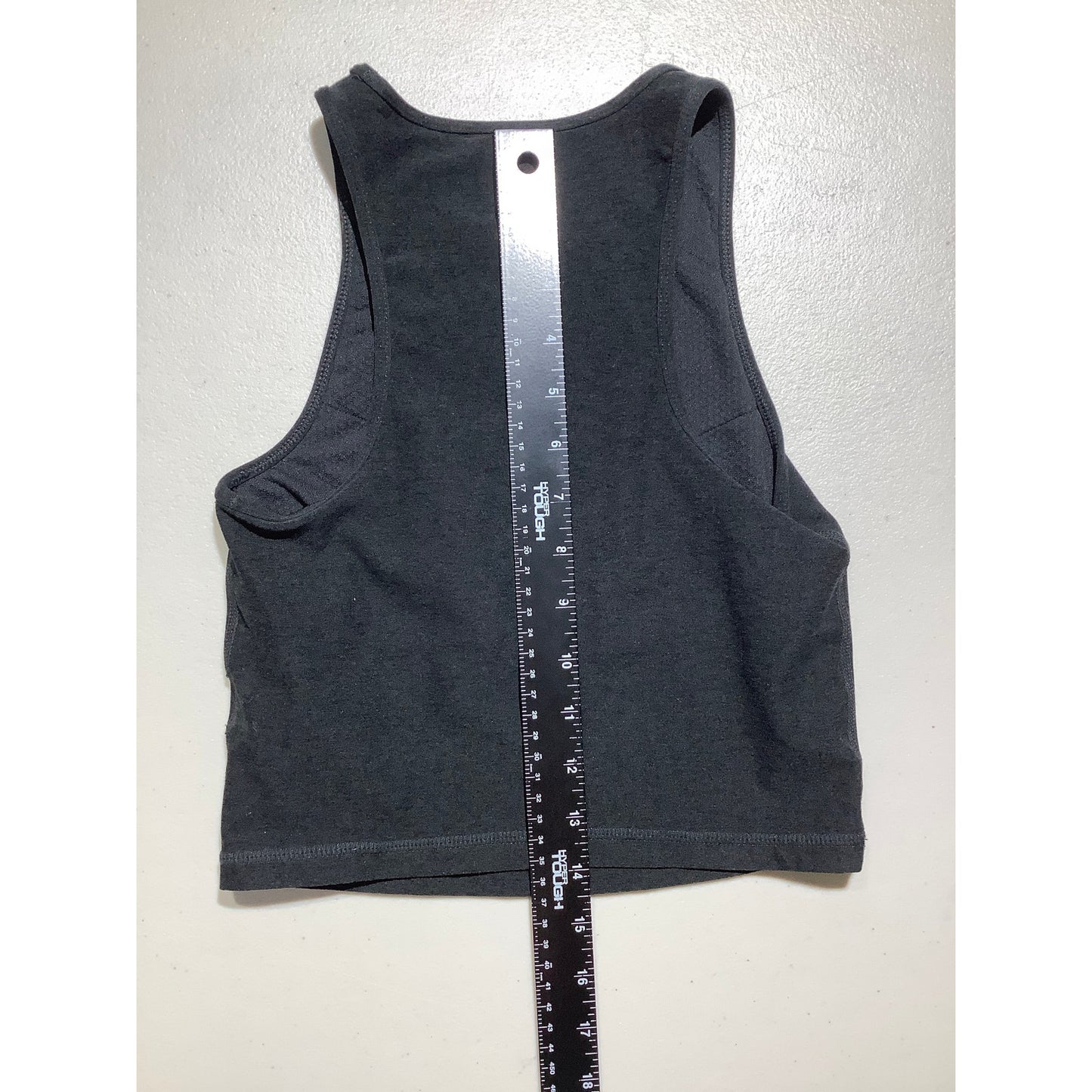 Vuori Crop Tank Top Women’s Size XS — Athletic, Activewear, Minimalist
