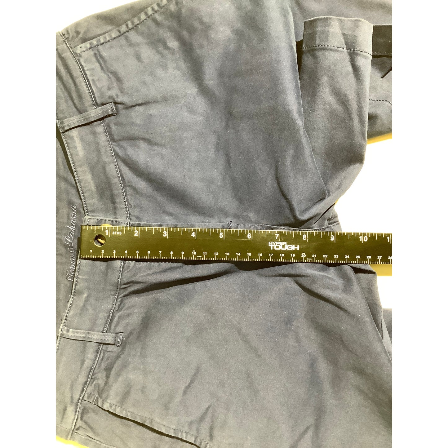 Tommy Bahama Comfort Chino Shorts Women’s Size 4 — Classic, Casual, Coastal