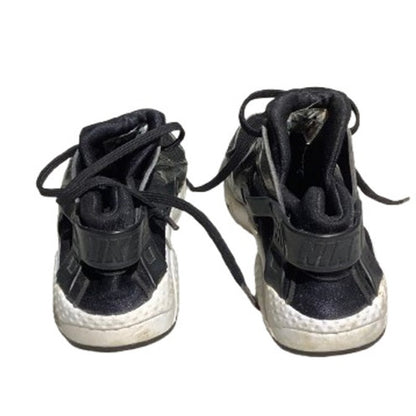 Nike Huarache Run Youth 1Y – Athletic, Sneakers, Comfort