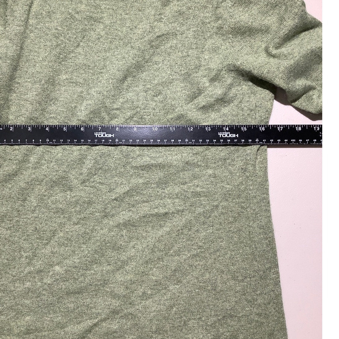 Lucy & Laurie Rabbit Wool Blend Sweater Women’s Size M — Soft, Cozy, Knit