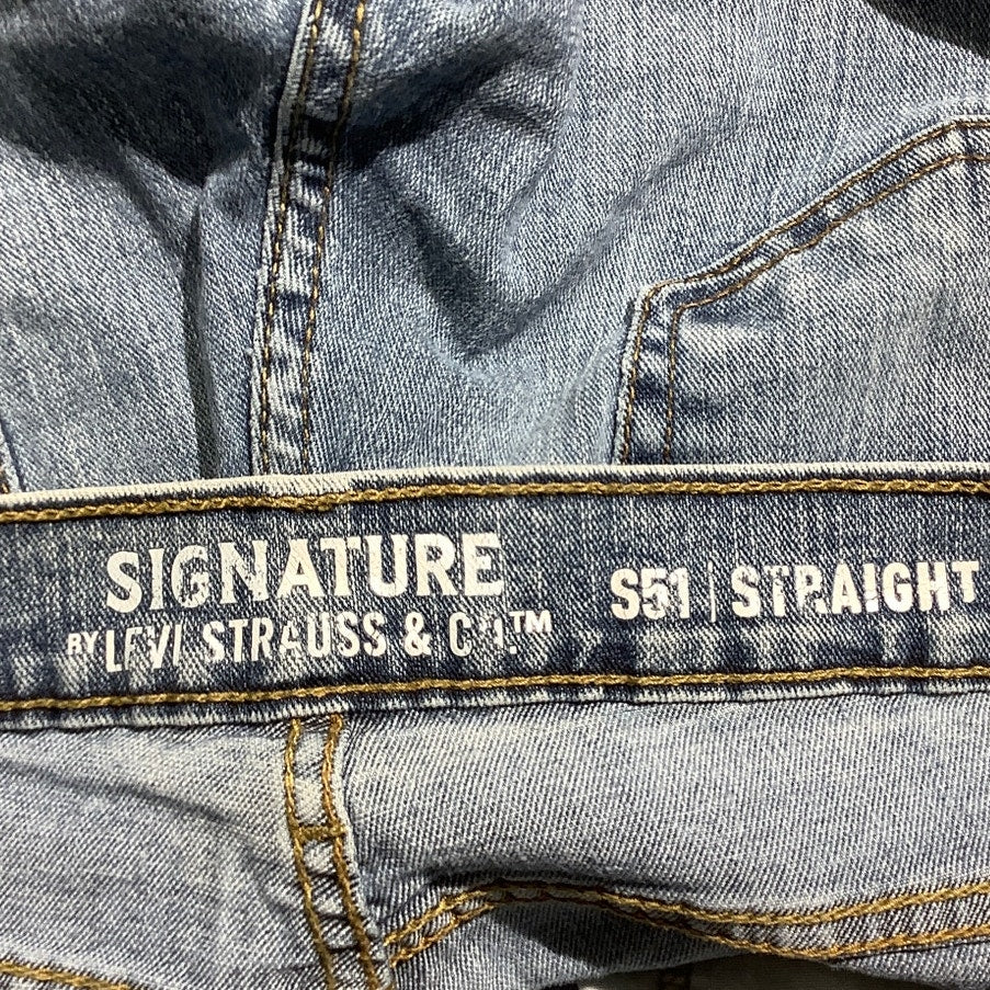 Levi’s Signature S51 Light Wash Jeans Men 30x32 — Straight Fit, Classic, Casual