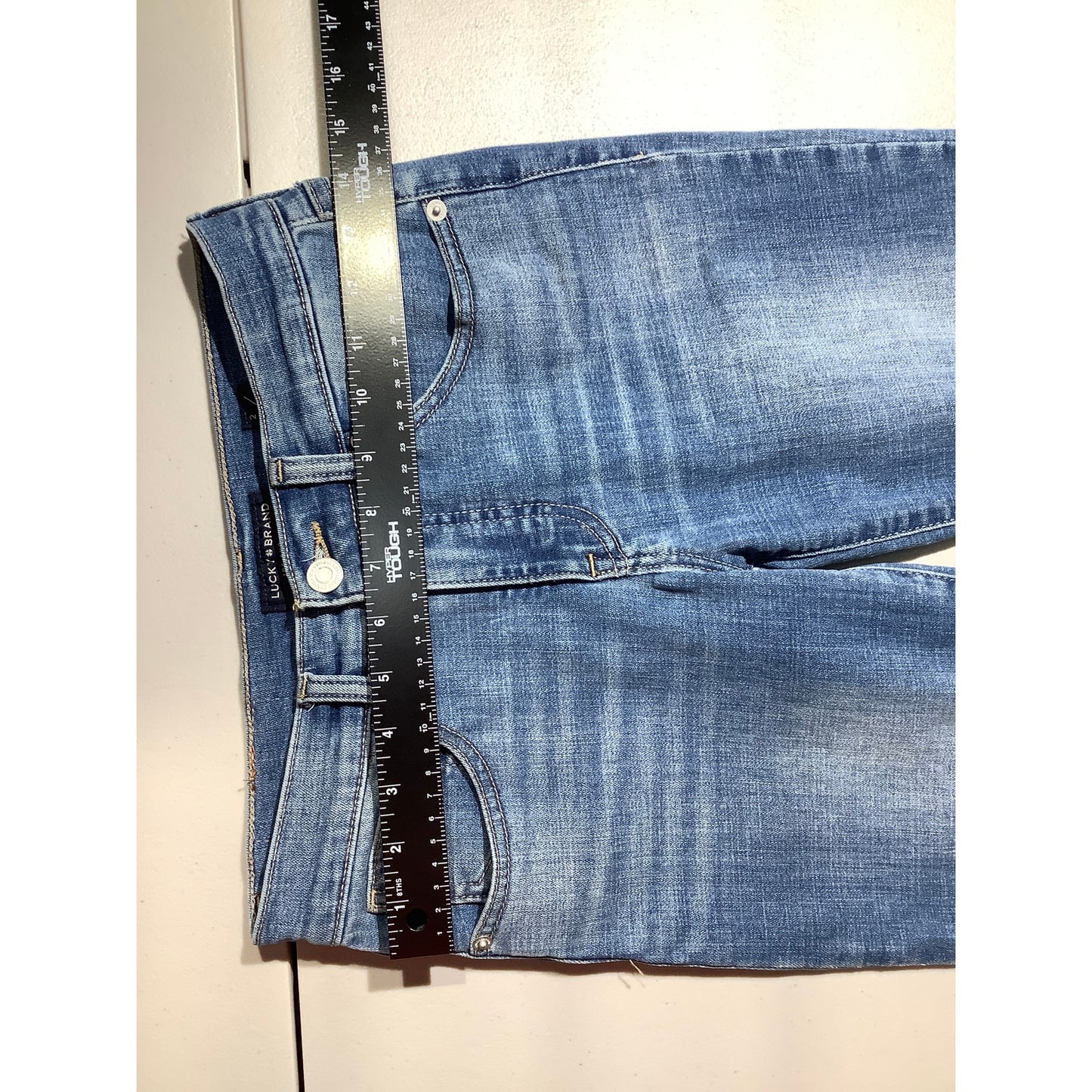 Lucky Brand Mid Rise Crop Jeans Women’s Size 2 / 26 — Casual, Stretch, Slim Fit