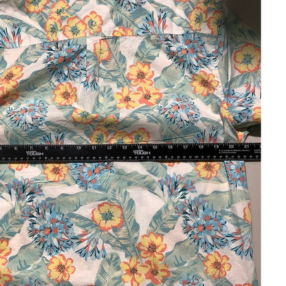 Chubbies Floral Button-Up Shirt Men’s Medium — Tropical, Casual, Resort