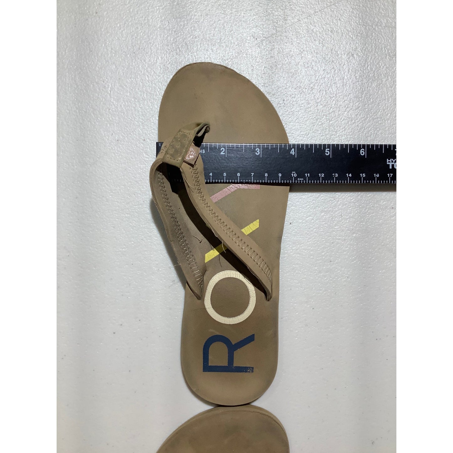 Roxy Vista III Flip Flops Women Size 8-9 Tan — Beach, Surf, Casual