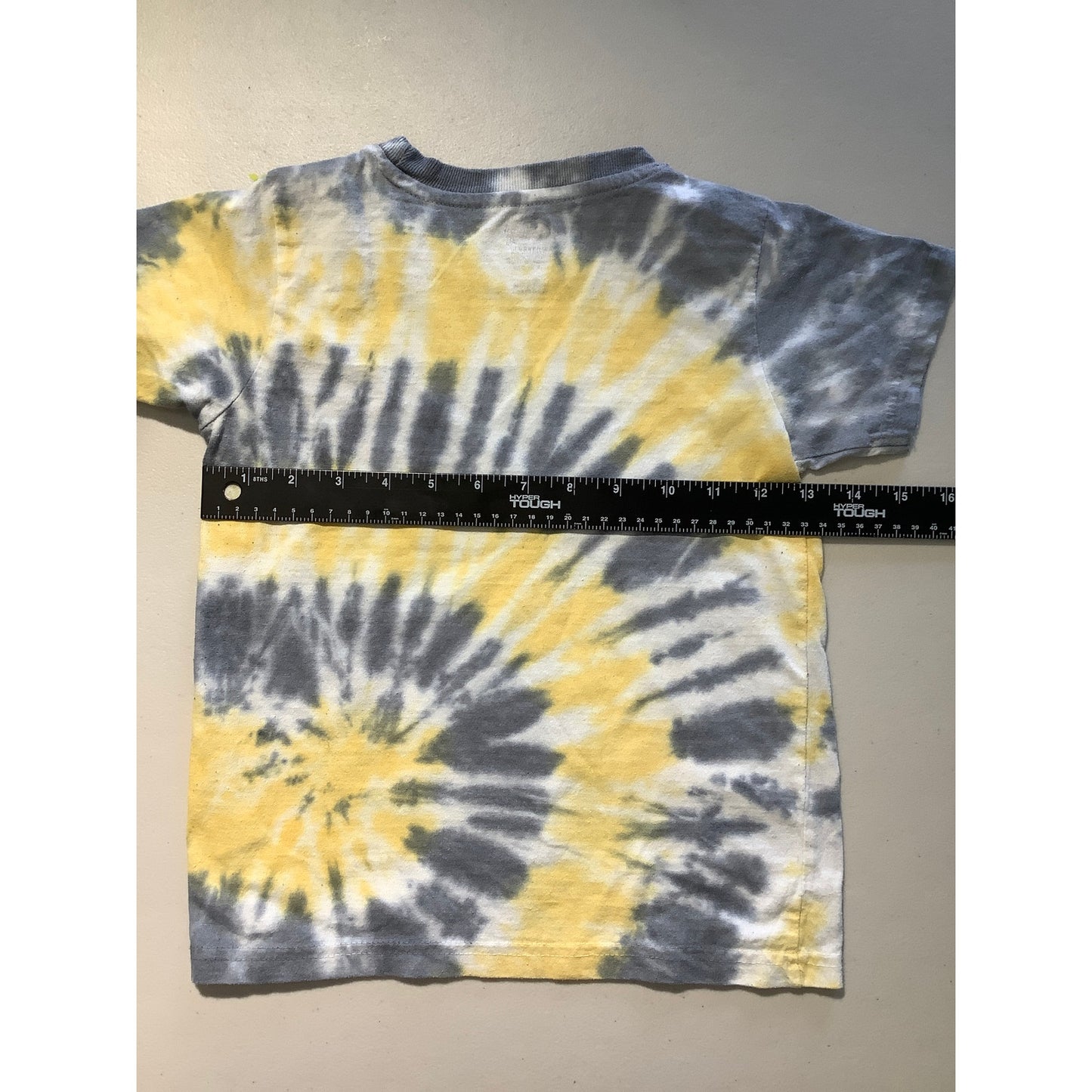 Batman Yellow Gray Tie-Dye T-Shirt Size 5 - Streetwear, Kidcore, Retro