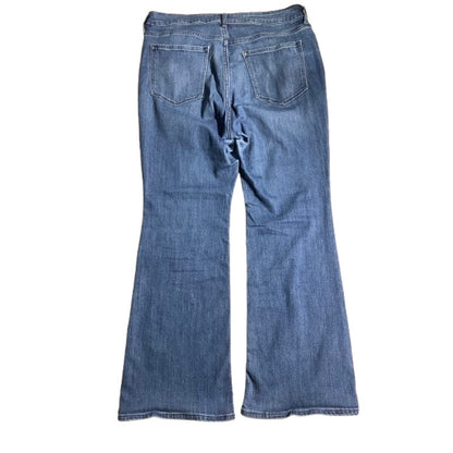Old Navy High-Rise Wow Flare Jeans Women’s Size 14 Short –Flare, Stretch, Casual