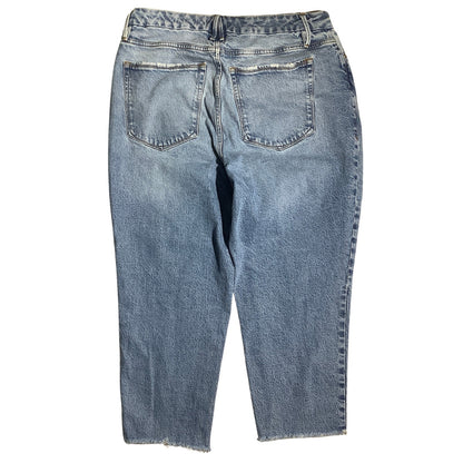 Good American Light Wash Cropped Jeans Women 15 — Frayed, Raw Hem, Casual