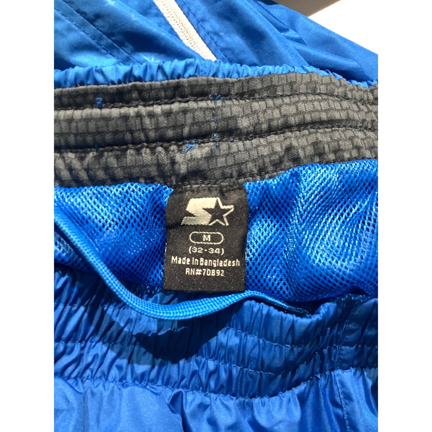 Starter Men’s Track Suit Set Size LG/MD – Jogging, Workout, Windbreaker