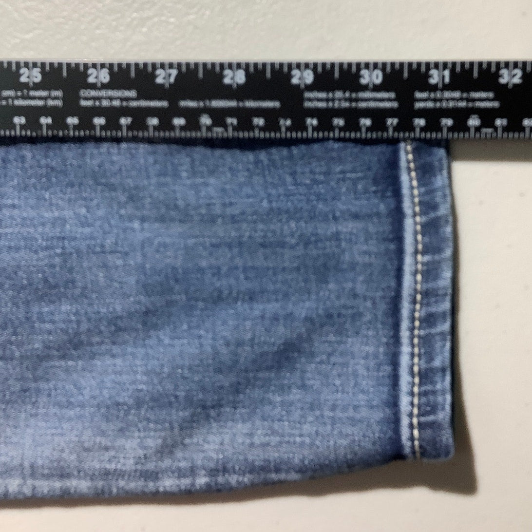 Express Jeans Women’s Skinny Jeans Size 2R — Stretch, Casual, Low Rise