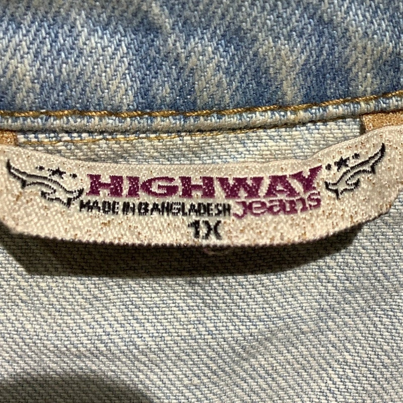 Highway Jeans Denim Vest Women’s Size 1X – Light Wash, Distressed, Sleeveless