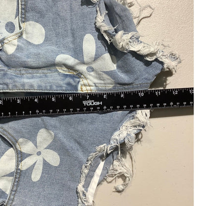 Shein Floral Print Raw Cut Denim Shorts Women’s Size XS — Y2K, Festival, Trendy