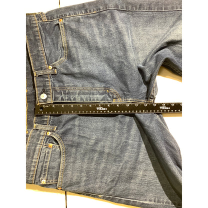 Levi’s 505 Straight Leg Jeans Men’s Size 38W 30L — Classic Fit, Medium Wash