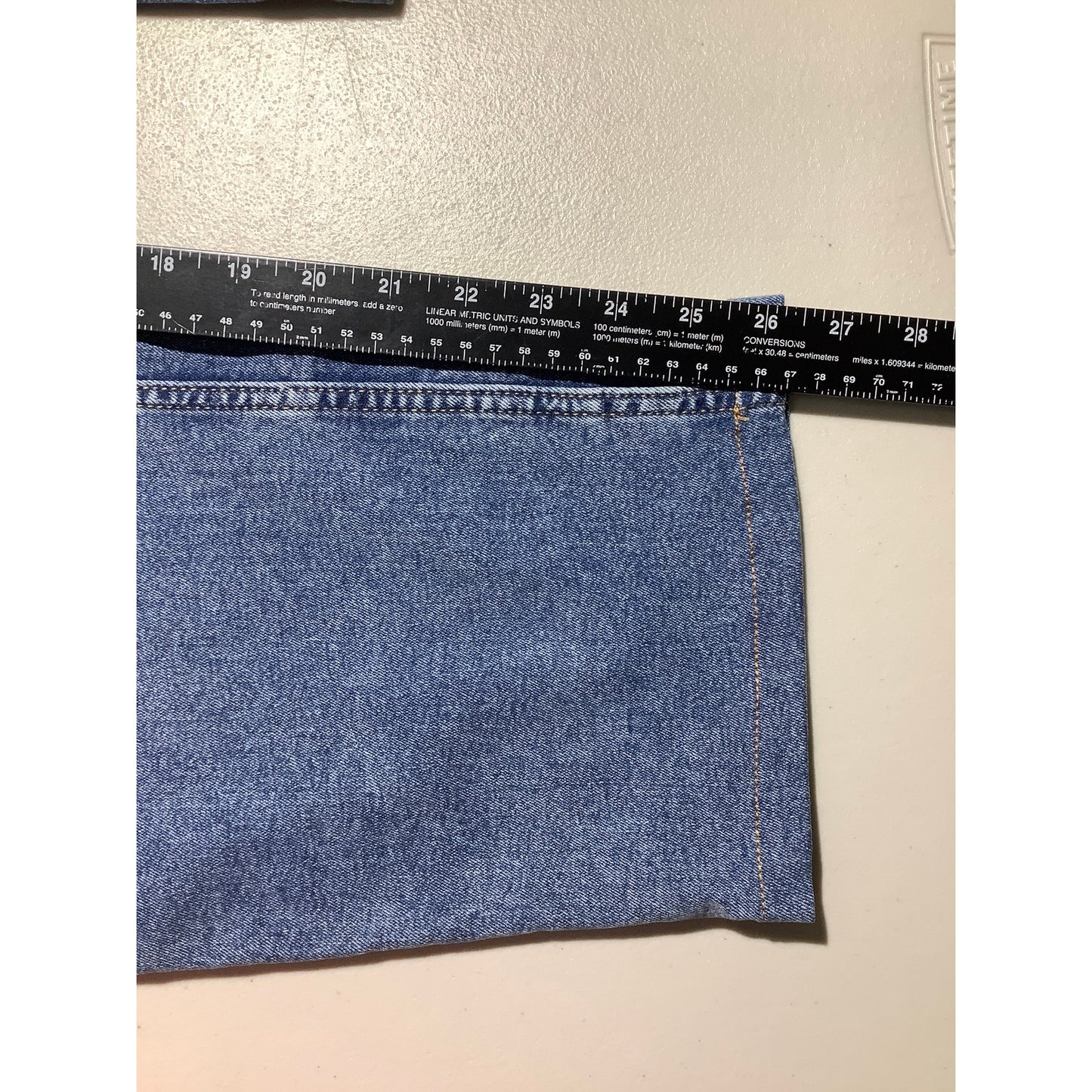 IZOD Saltwater Denim Blue Straight Jeans Men’s 40x30 — Fishing, Casual, Classic