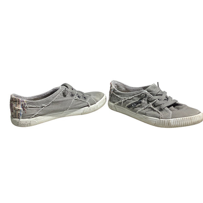Blowfish Malibu Grey Canvas Sneakers Women 7.5 — Casual, Comfort, Distressed