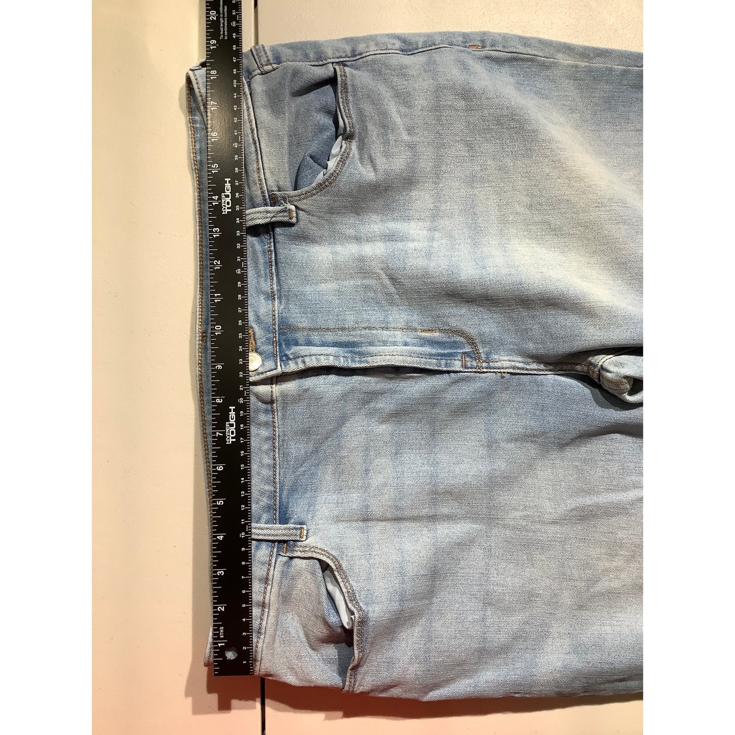 Old Navy High-Rise Flare Jeans Women’s Size 18 – Vintage, Laid-back, Stretch