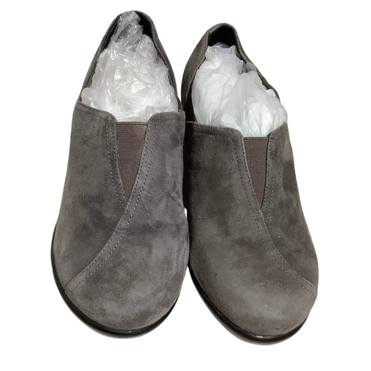 Dansko Grey Leather Clogs Size 38 - Comfortable, Minimalist, Professional