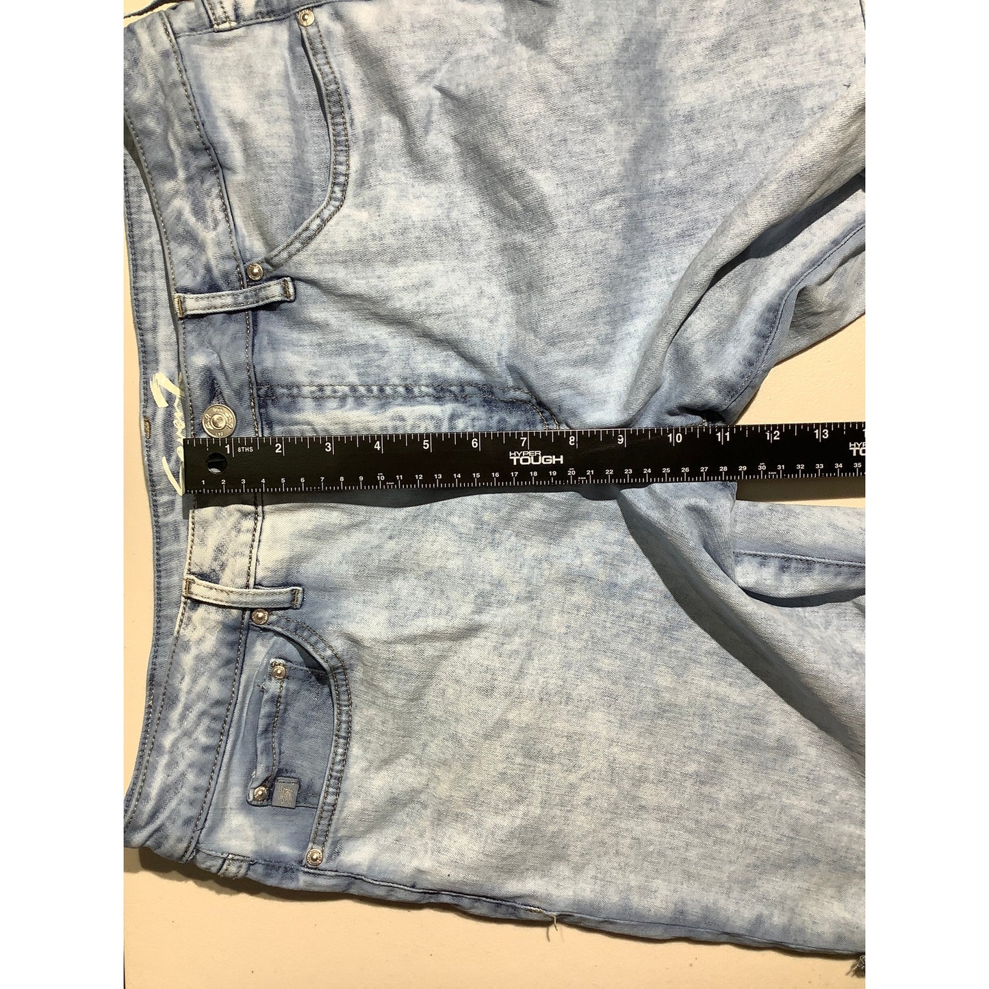 Seven7 Relaxed Bermuda Shorts Women’s 14 — Casual, Distressed, Stretch Denim