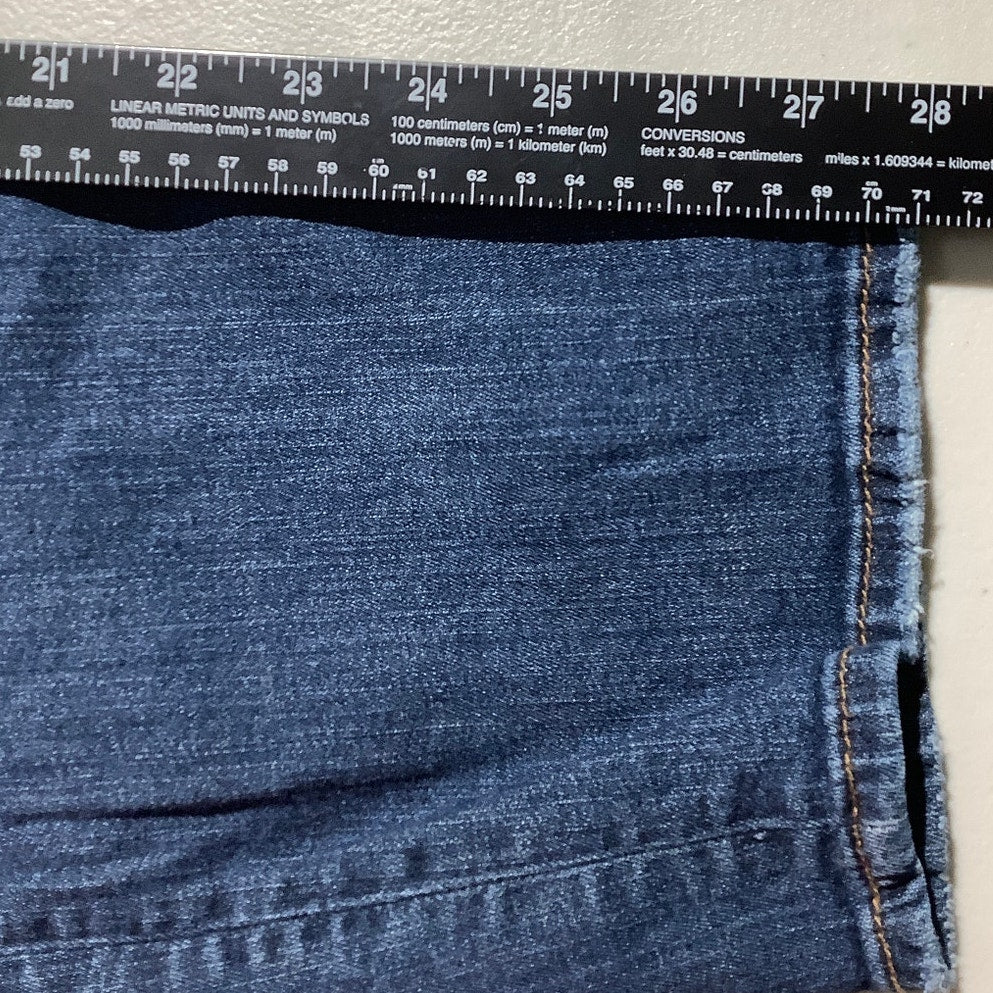 Silver Jeans Co. Straight Jeans Women’s Size 22 L27 – Edgy, Relaxed, Stylish