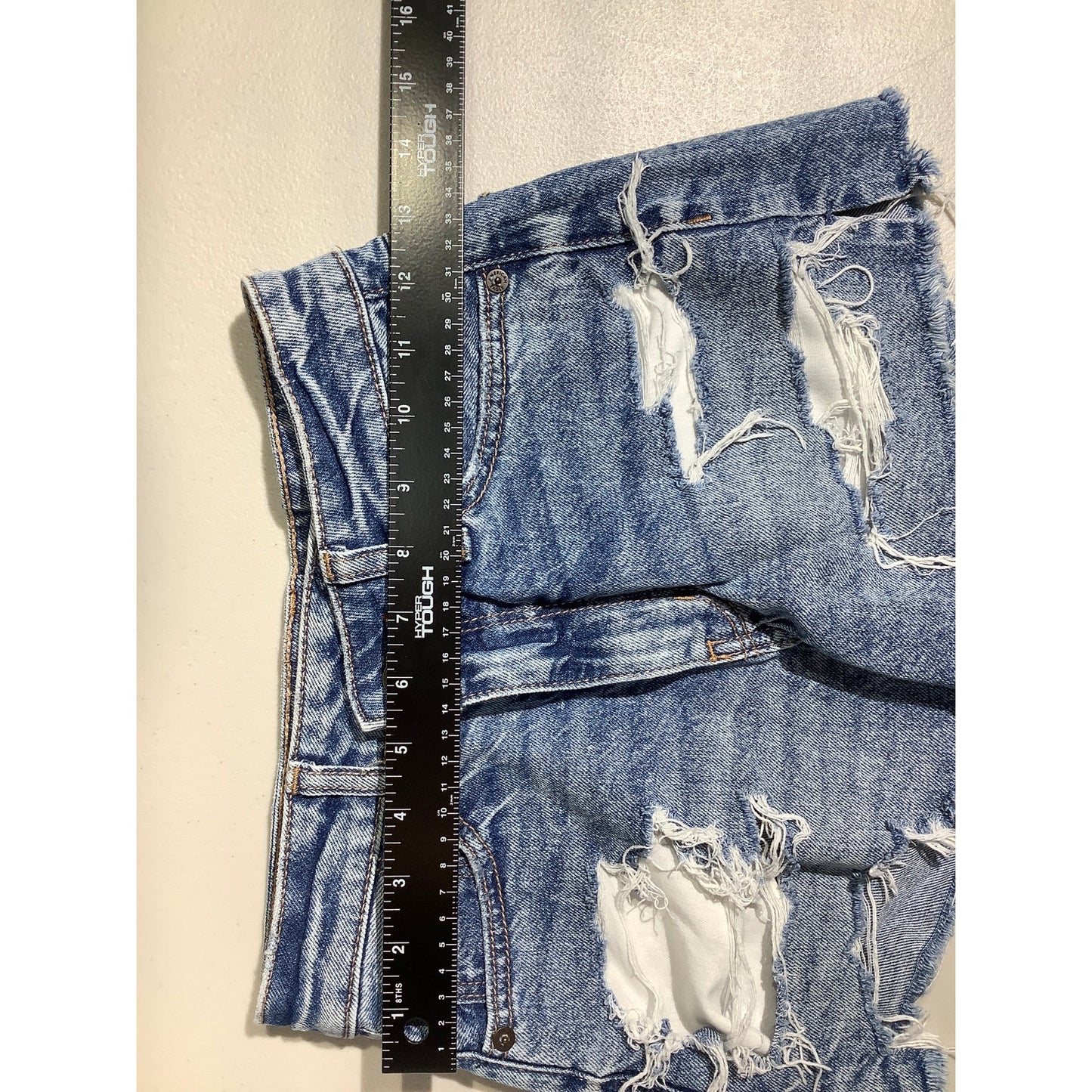 American Eagle Rigid Jean Shorts Women’s Size 000— Distressed, High Rise, Cutoff