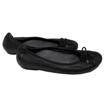 Vionic Black Flats Size 8 - Comfortable, Timeless, Minimalist