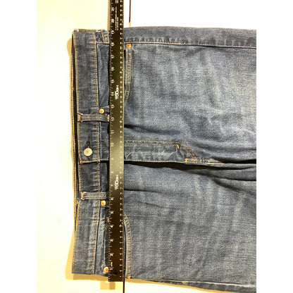 Levi’s 505 Straight Leg Jeans Men’s Size 38W 30L — Classic Fit, Medium Wash