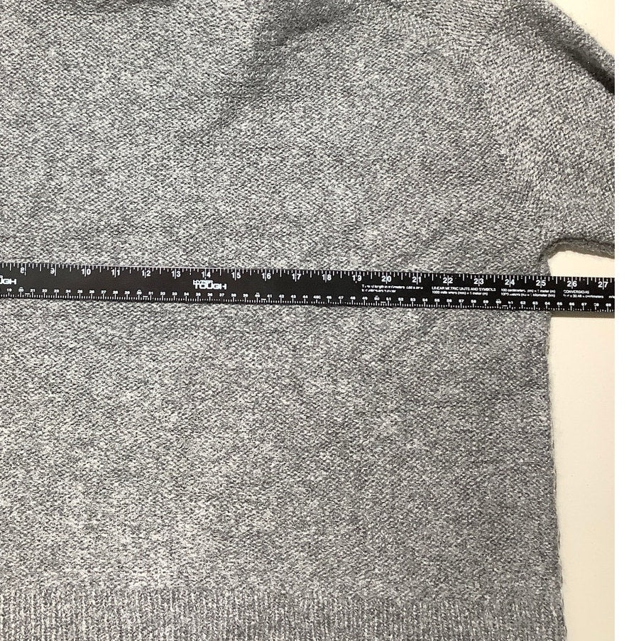 Banana Republic Turtleneck Sweater Women’s Size XL — Cozy, Minimalist, Oversized