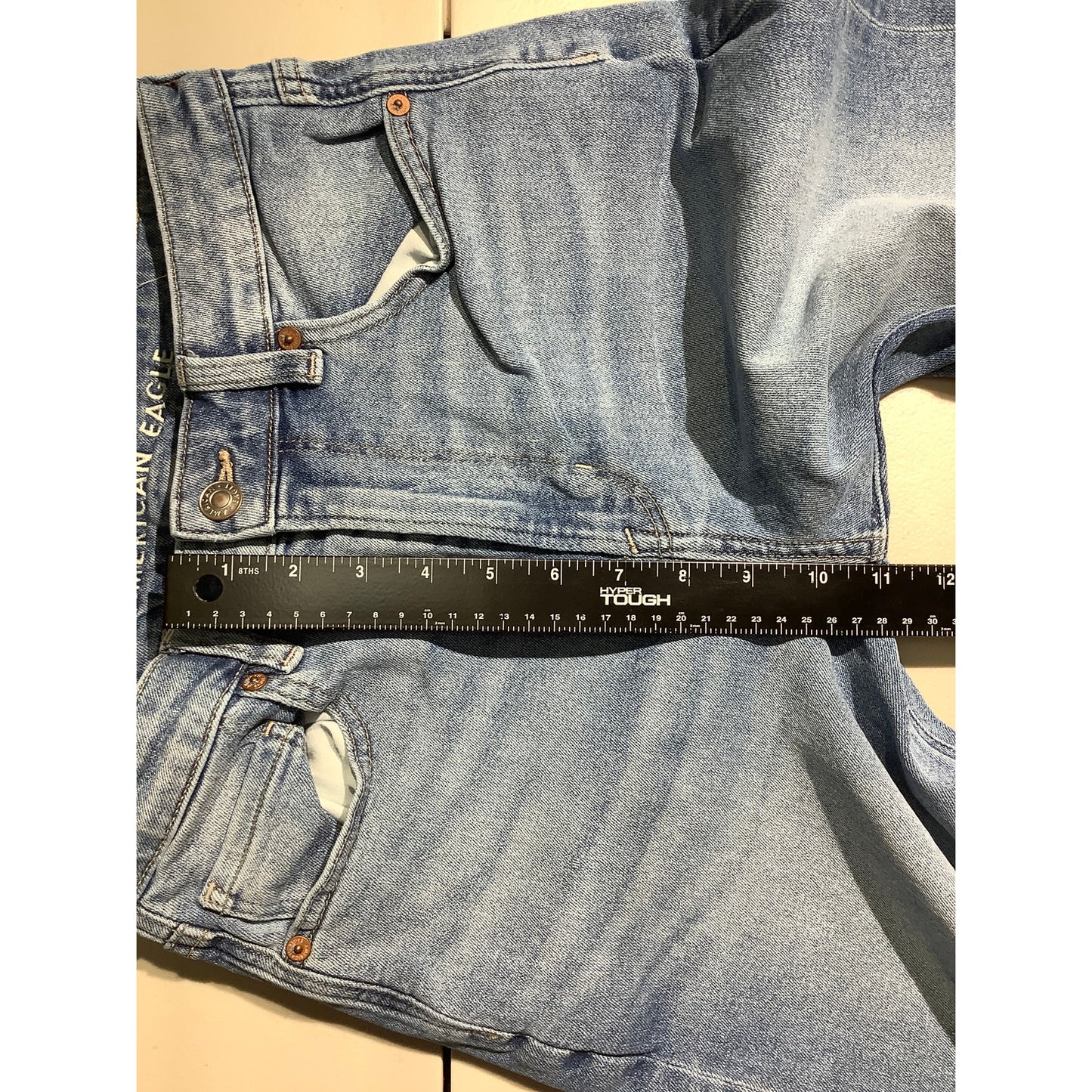 American Eagle Stretch Mom Jeans Women's Size 6 — Mom Fit, Casual, Vintage