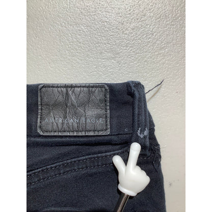 American Eagle Distressed Denim Shorts Women’s Size 6 — Hi-Rise, Raw Hem, Casual
