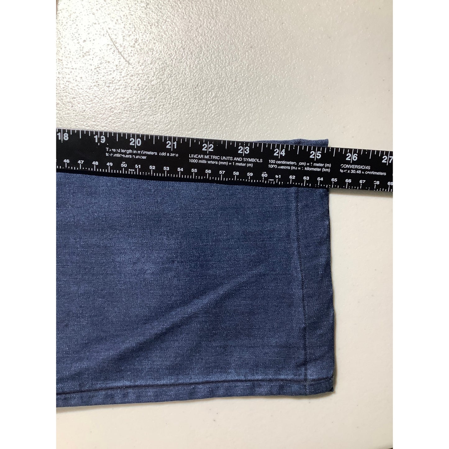 Mugsy Jeans Men’s Studio Blues Jeans Size 32W 30L — Stretch, Casual, Modern