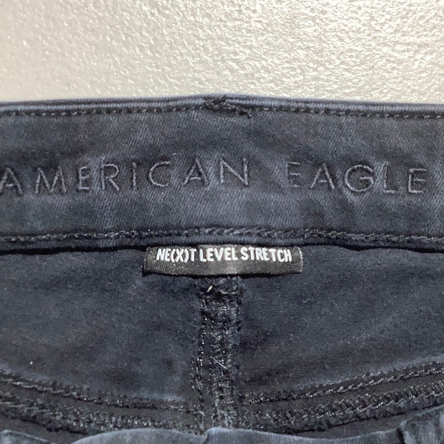 American Eagle Distressed Denim Shorts Women’s Size 6 — Hi-Rise, Raw Hem, Casual