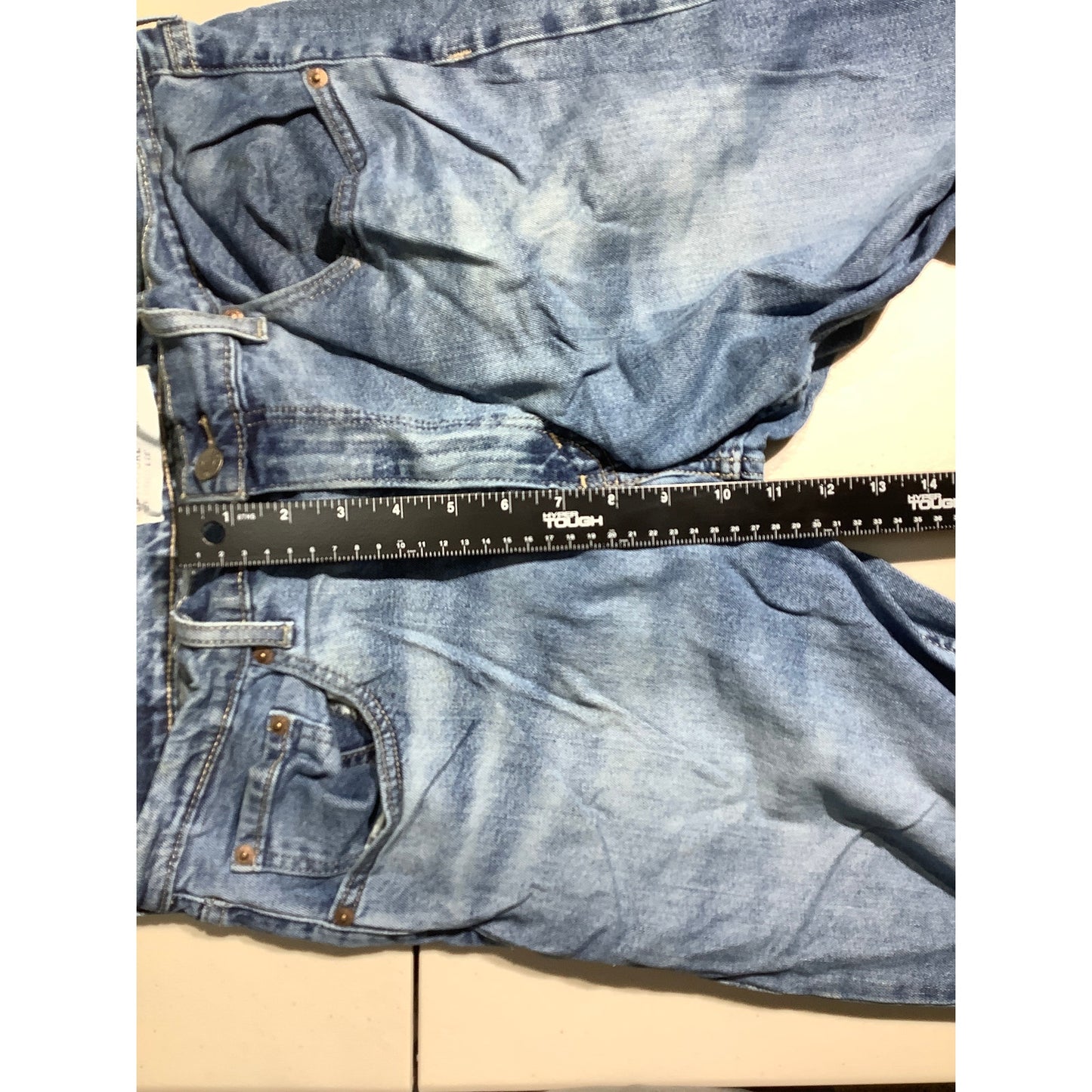 Levi’s Signature Jeans Denim Blue Me 34x34 — Straight Leg, Casual, Classic Fit