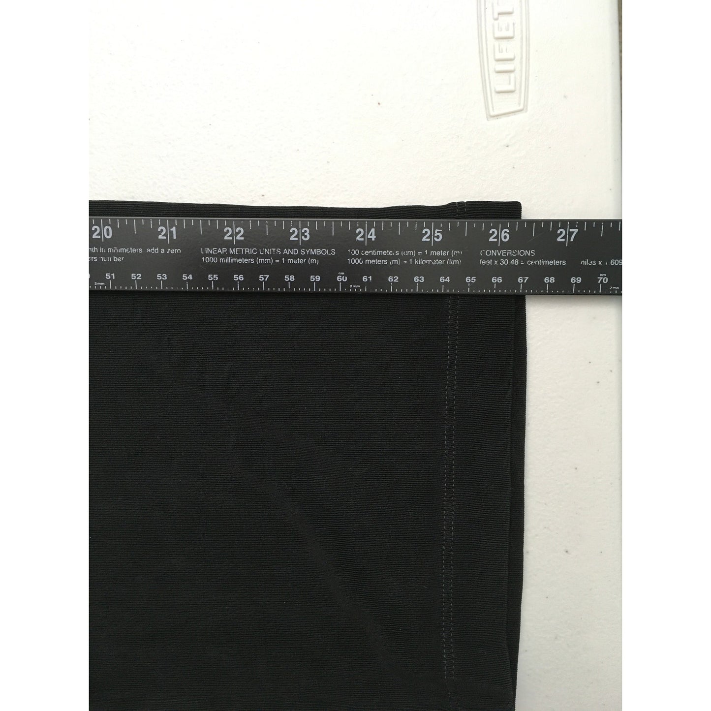 Chico’s Travelers Black Pants Size 1R – Minimalist, Comfortable, Versatile