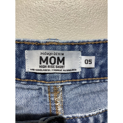 Refuge Denim Women's 5 Light Wash High Rise Distressed Frayed Cuff Shorts