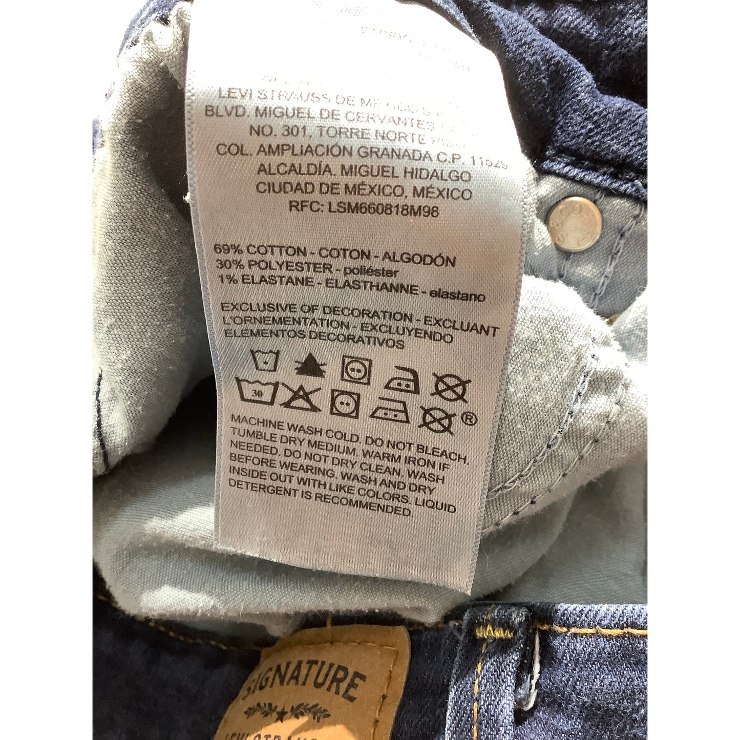 Levi’s Signature Mid Rise Bootcut Jeans Women’s 30W 30L– Casual Stretch, Classic
