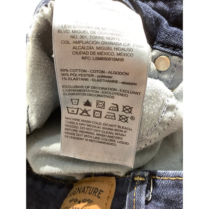 Levi’s Signature Mid Rise Bootcut Jeans Women’s 30W 30L– Casual Stretch, Classic