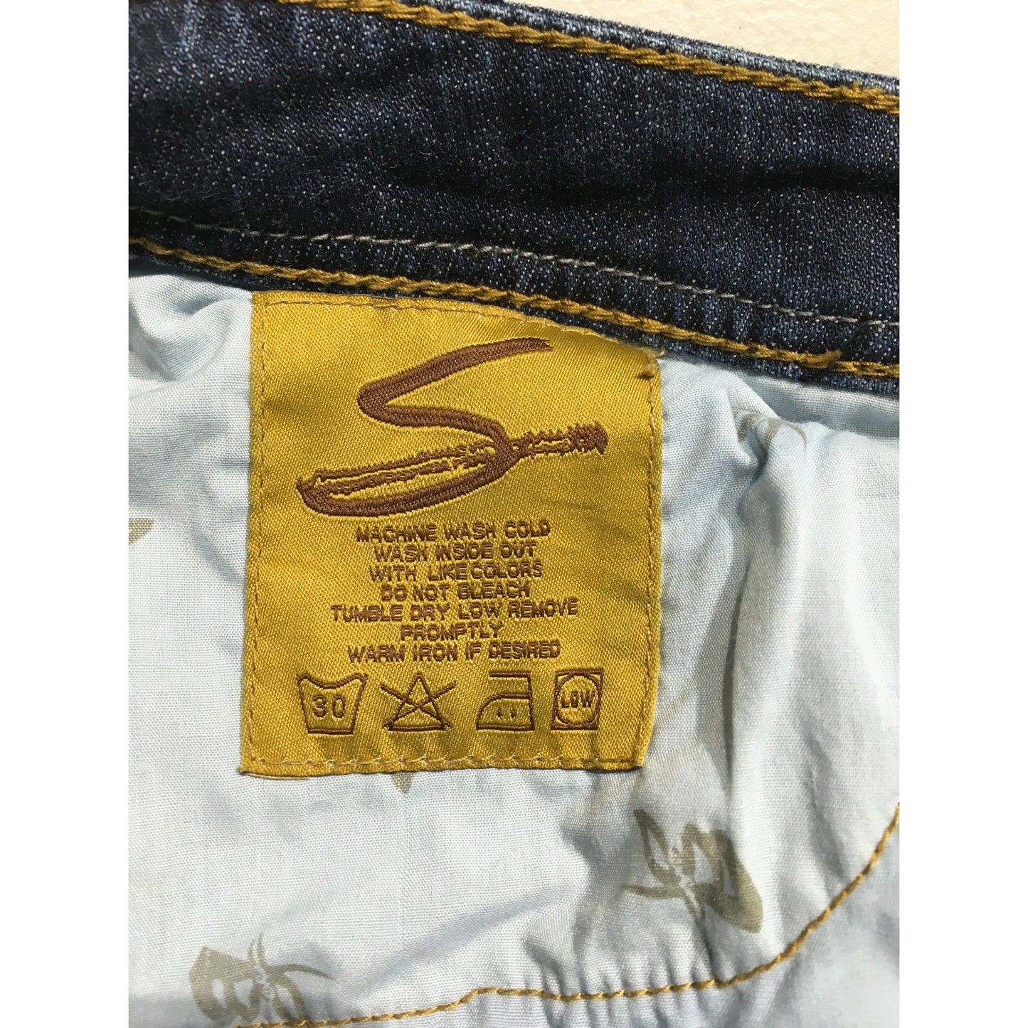 Seven7 Denim Capris Size 4 – Y2K, Casual, Everyday