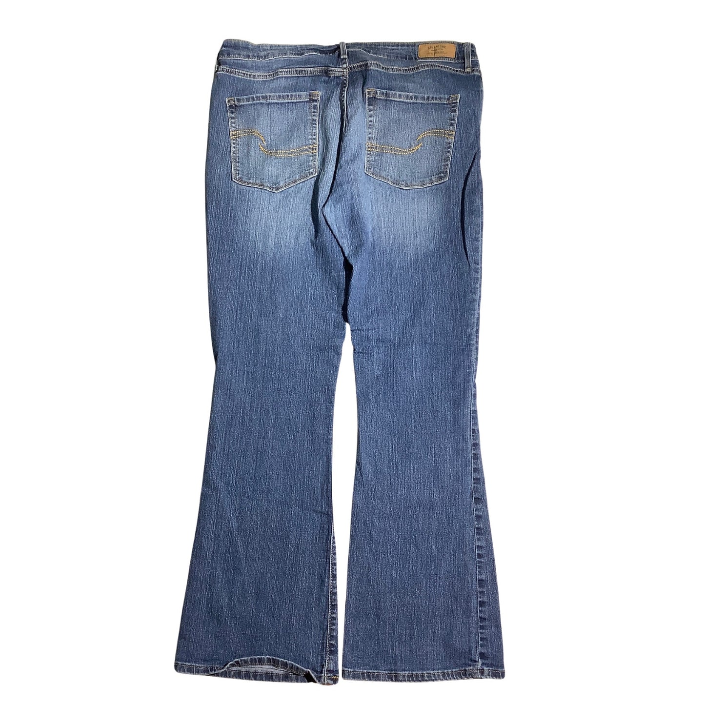 Levi’s Signature Bootcut Jeans Women 16M 33x32 — Classic, Stretch, Everyday