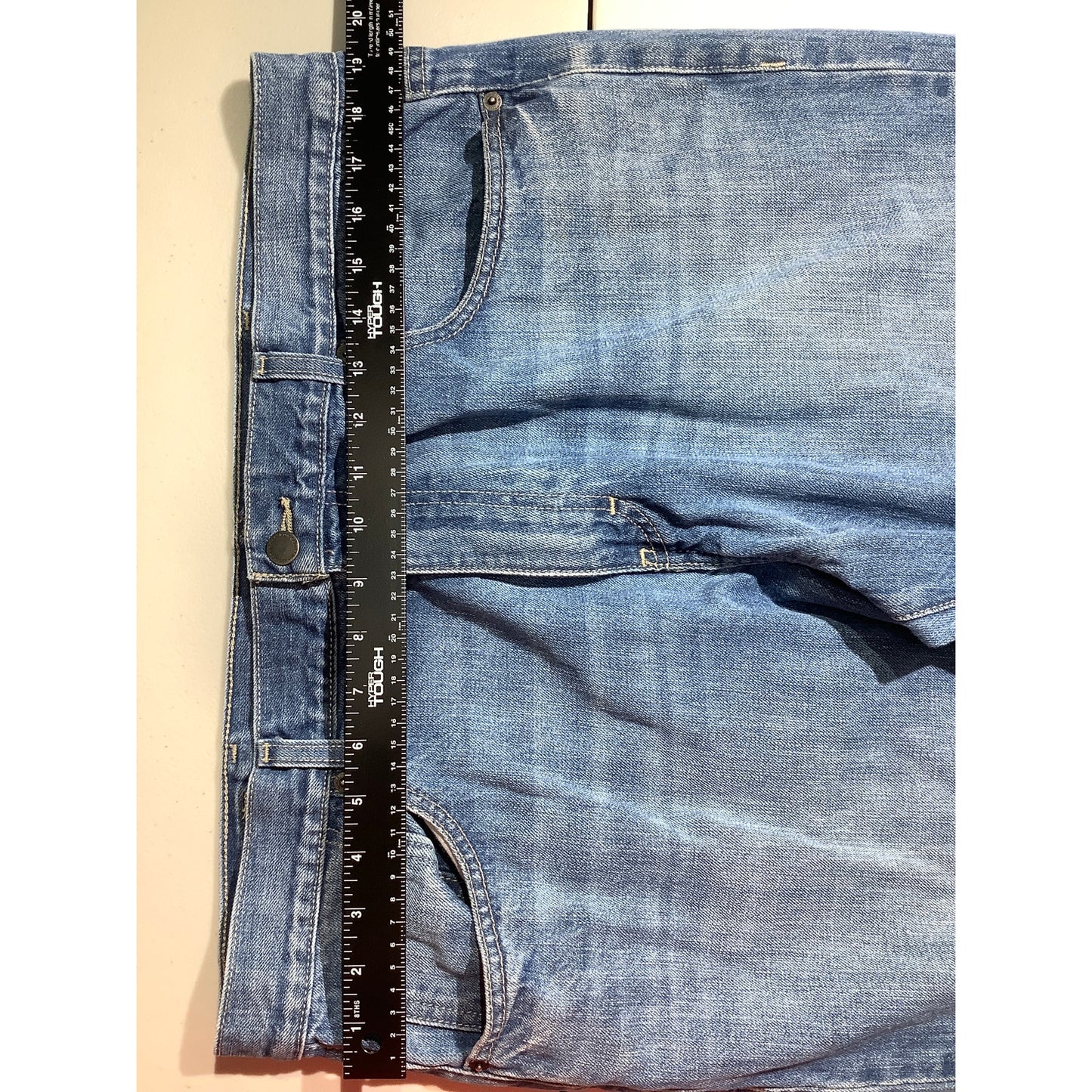 Calvin Klein Blue Jeans Men’s 38W — Relaxed Straight, Easy Fit, Classic