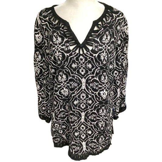 Style & Co Black & White Floral 100% Linen Top, Size 14 - Boho, Feminine, Unique