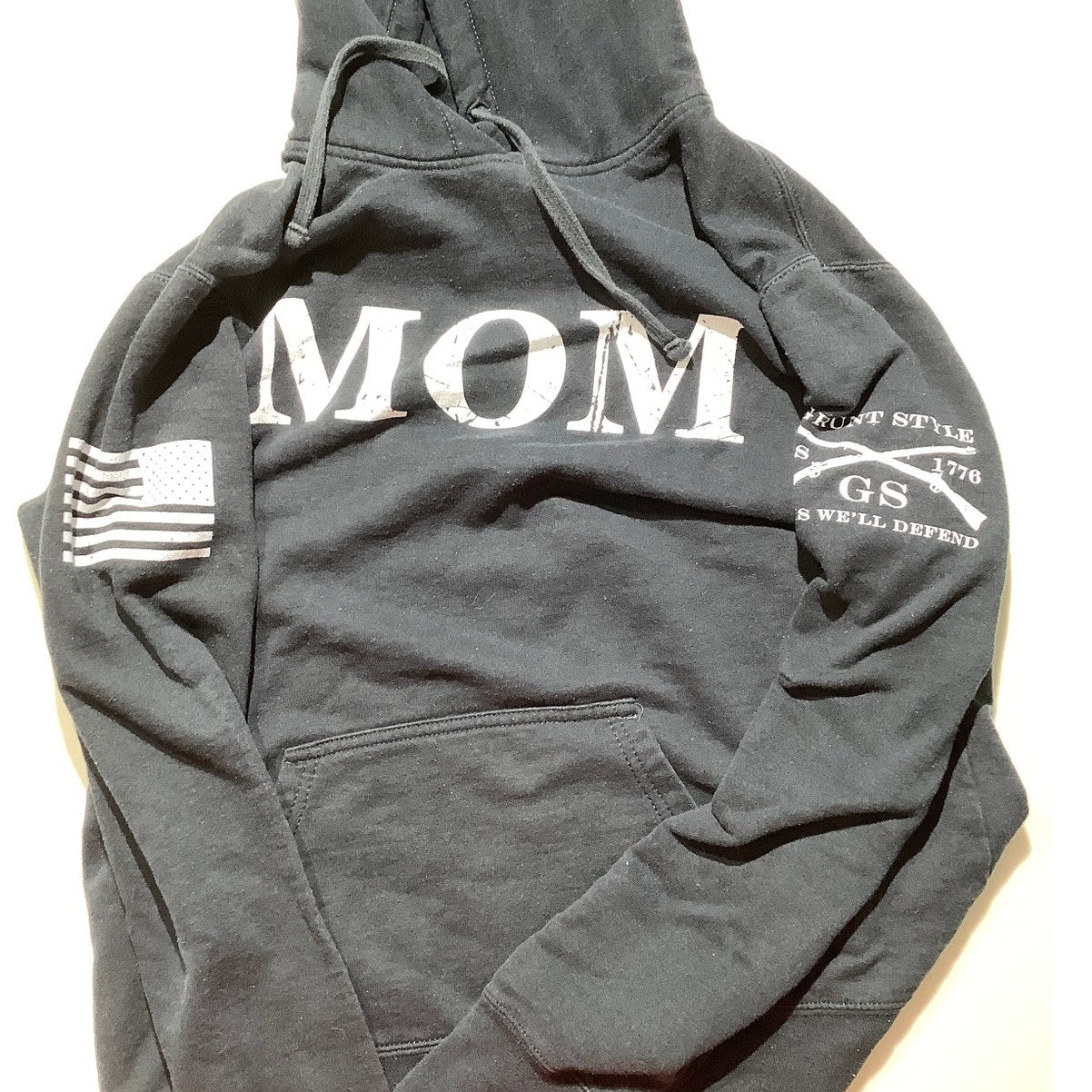 Grunt Style “MOM” Hoodie Women’s Size Large – Graphic, Patriotic, Funny